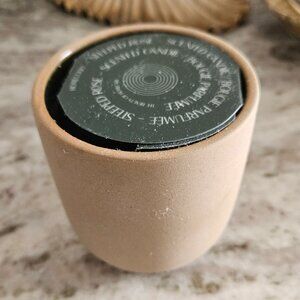 NEW HOMECOURT FLOWER FLORAL STEEPED ROSE CERAMIC SCENTED WICK CANDLE